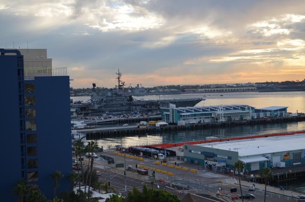Wyndham San Diego Bayside Exterior foto